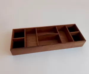 Juwelendoosje - houten sieradenkistje notenhout tray